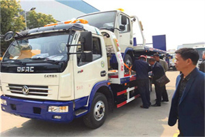 江海汽车道路救援拖车价格